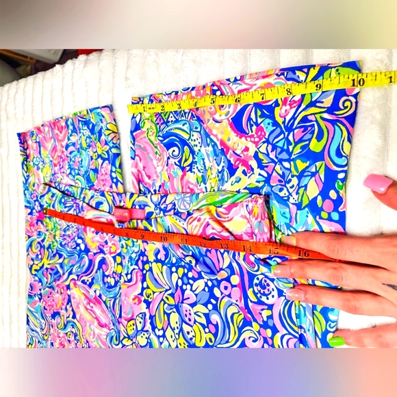 Lilly Pulitzer Palazzo Pants, Like New, Women's Size Medium, 60 Animal Pop Up - Picture 8 of 8